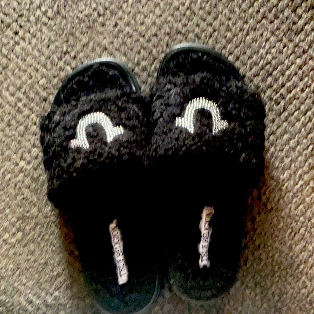 True Religion slide on brand new